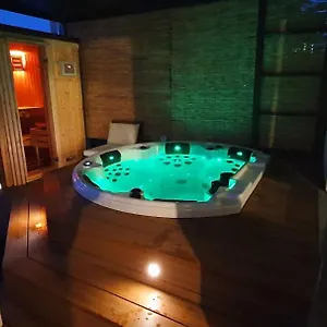 Le Coeur Du Saphir Apartment